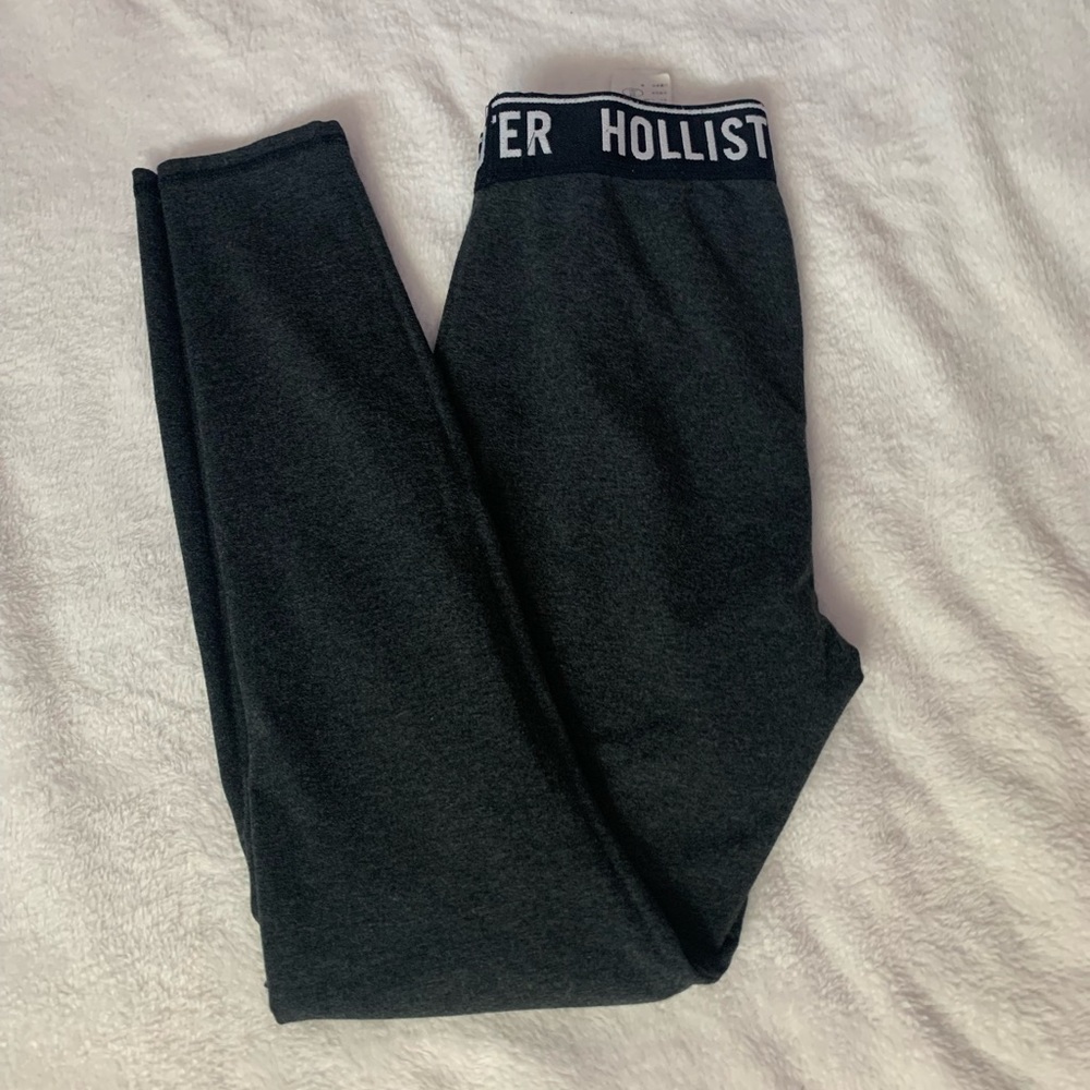 mid rise, dark grey leggings,  brand: Hollister Size: M